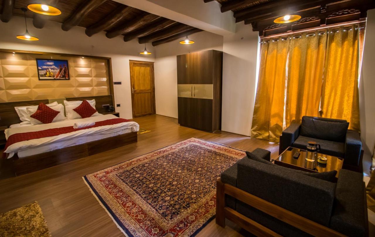 Tongspon Inn Лех Екстериор снимка