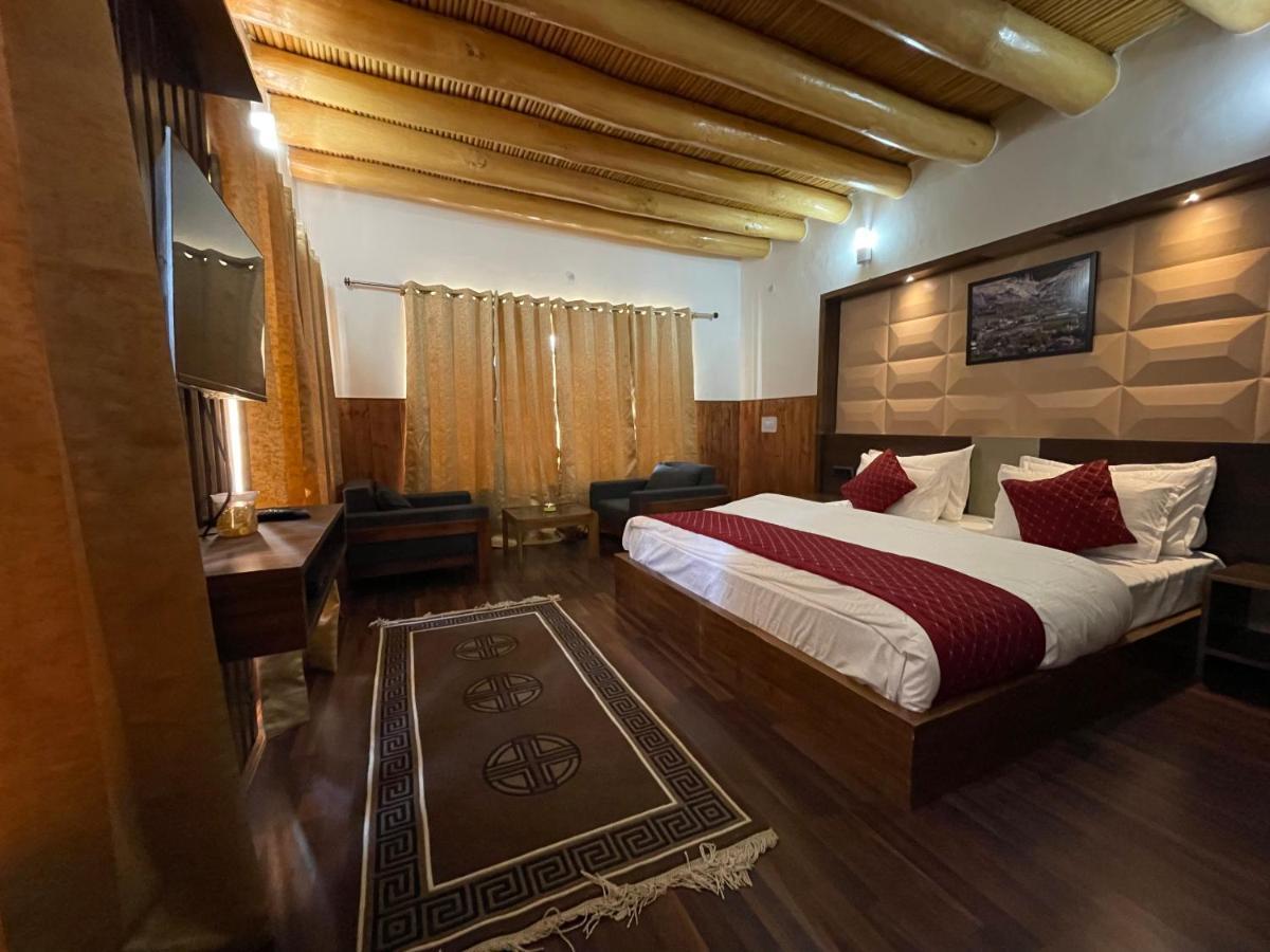 Tongspon Inn Лех Екстериор снимка