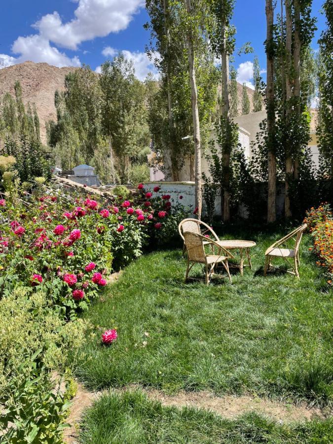 Tongspon Inn Лех Екстериор снимка